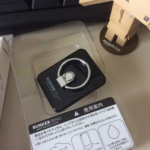 iPad mini Retina 香港版 A1490にバンカーリングBANKER RING 使用説明書は無かった。その代わりにシールが貼ってあった。