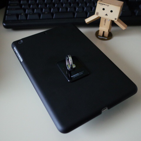 iPad mini Retina 香港版 A1490にバンカーリングBANKER RING 貼っつけた!!