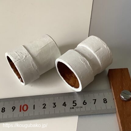紙管でアダプターを作りました。