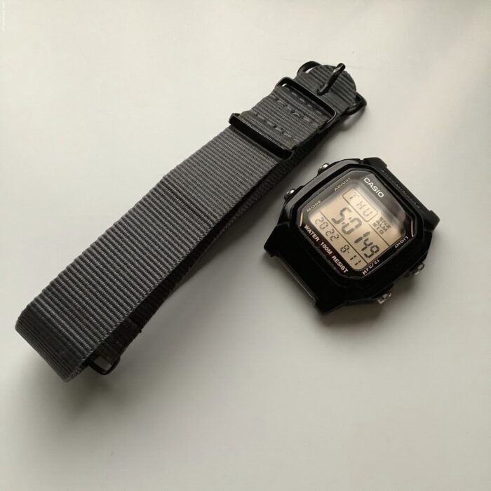 ベルト洗濯　[カシオ]腕時計 W-800のNATOベルト